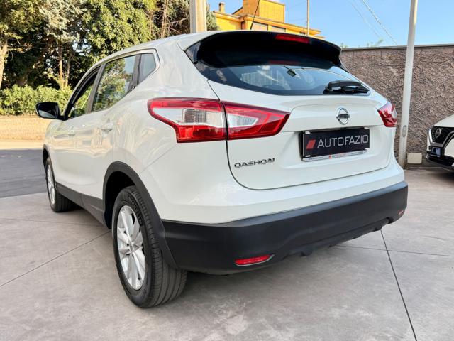 Nissan Qashqai 1.5 dCi Acenta Premium - foto 3 di 23