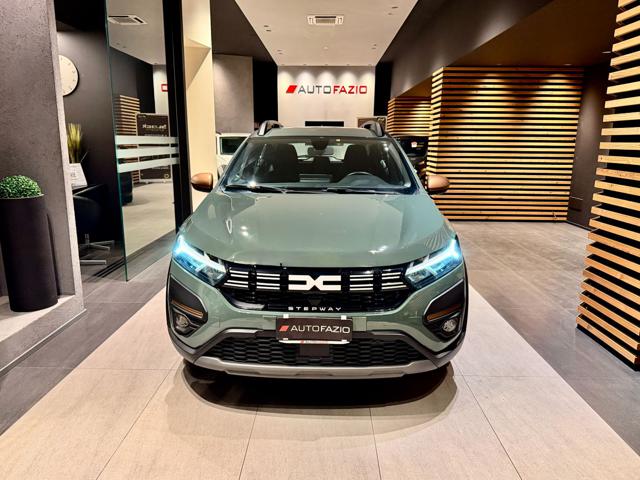 Dacia Sandero Stepway 1.0 TCe ECO-G Extreme, del 2023, 38.000 km, in vendita a Santa Maria Di Licodia (CT)