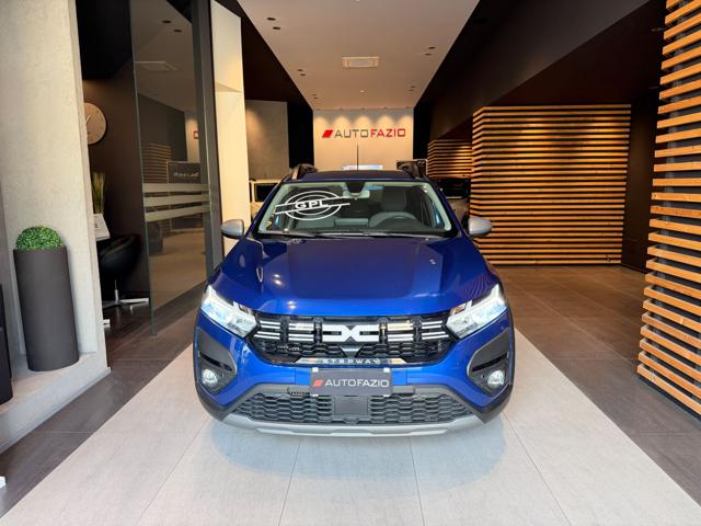 Dacia Sandero Stepway 1.0 TCe ECO-G Expression UP, del 2023, 28.000 km, in vendita a Santa Maria Di Licodia (CT)