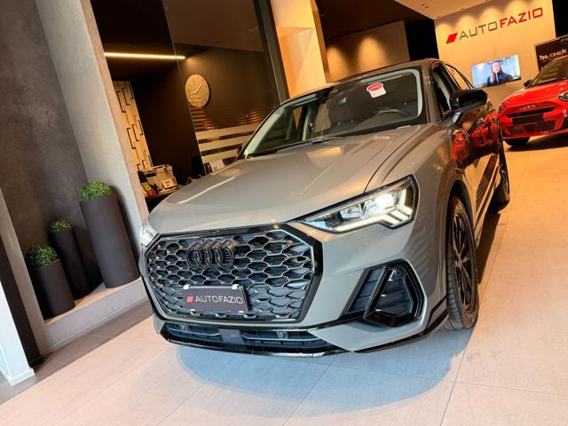 Audi Q3 SPB 35 TDI S tronic Identity Black - foto 2 di 4