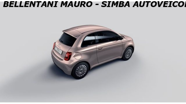 Fiat 500 Berlina Hybrid Pop nuovo a MODENA