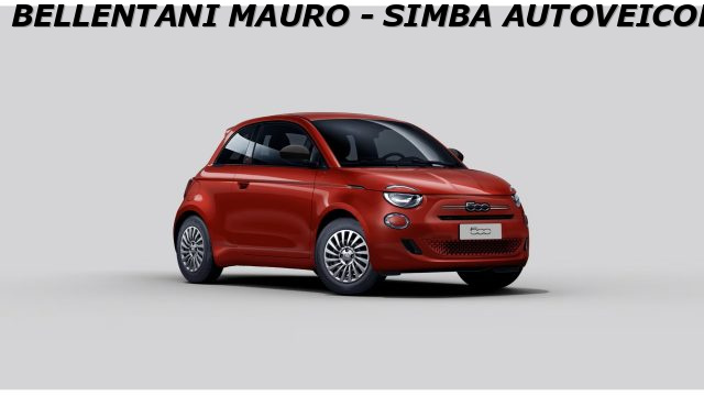 Fiat 500 Berlina Hybrid Pop nuovo a MODENA
