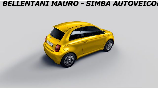 Fiat 500 Berlina Hybrid Pop - foto 3 di 4