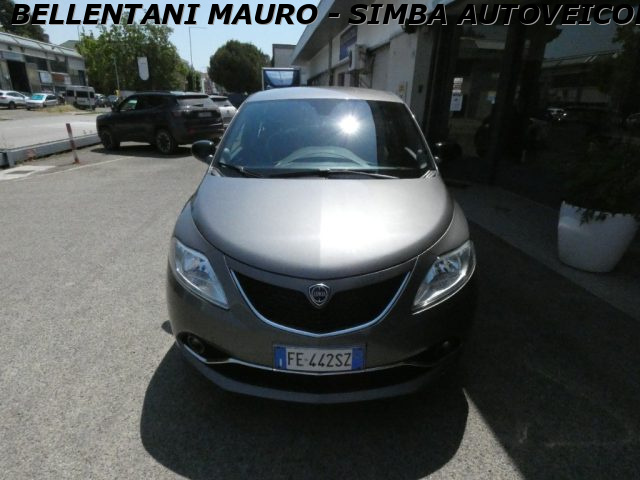 Lancia Ypsilon 1.3 MJT 16V 95 CV 5 porte S&S Gold - foto 2 di 4