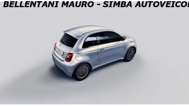 Fiat 500 Berlina Hybrid Icon - foto 3 di 4