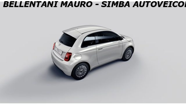 Fiat 500 Berlina Hybrid Pop - foto 3 di 4