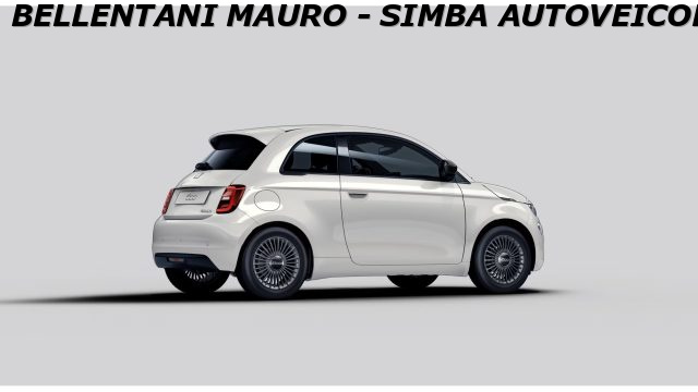 Fiat 500 Berlina Hybrid Icon - foto 2 di 4