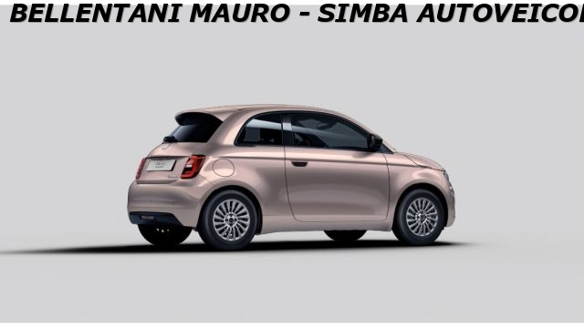 Fiat 500 Berlina Hybrid Pop - foto 3 di 4