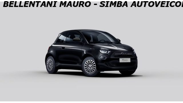 Fiat 500 Berlina Hybrid Pop nuovo a MODENA