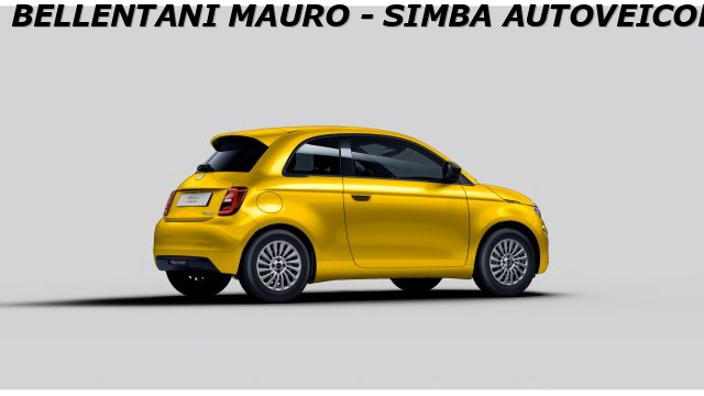 Fiat 500 Berlina Hybrid Pop - foto 2 di 4
