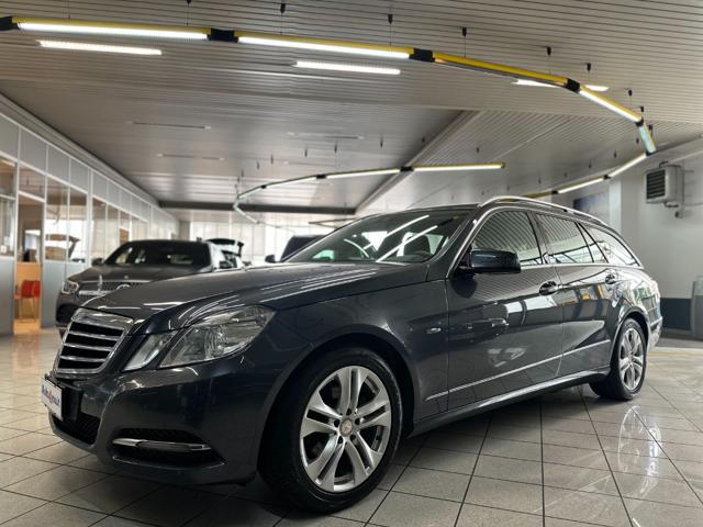 Mercedes-Benz E 200 CGI S.W. BlueEFFICIENCY Avantgarde - Service ok - foto 2 di 4