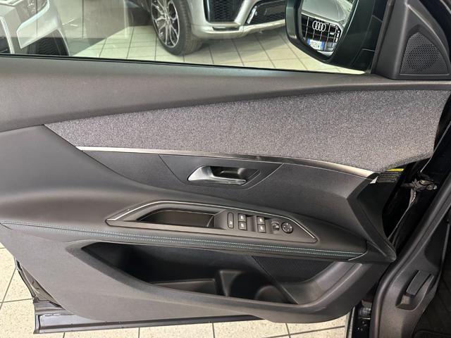 Peugeot 5008 BlueHDi 130CV EAT8 Allure Pack - KM0 - IVA ESPOSTA km 0 a MONZA