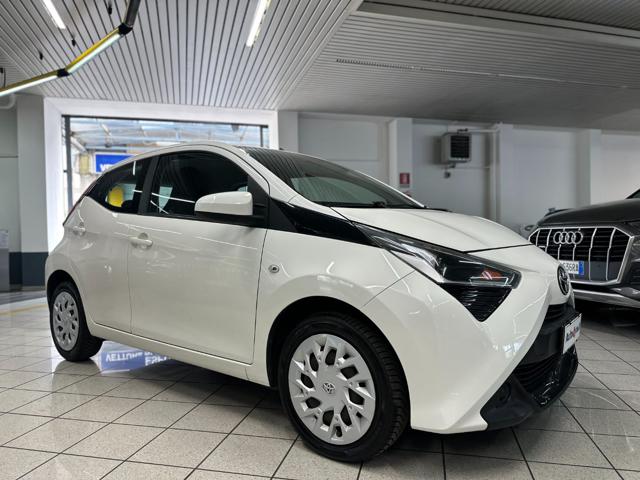Toyota Aygo 1.0 VVT-i 72 CV 5 porte NEOPAT - UNICO PROP usato a MONZA