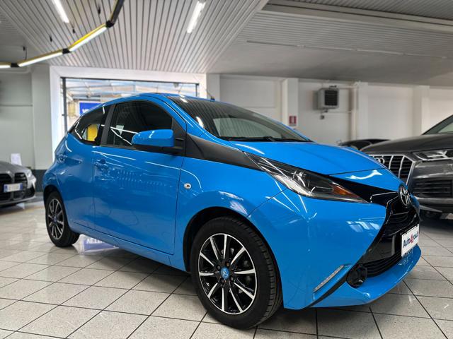 Toyota Aygo Connect 1.0 VVT-i 72 CV 5p. Cabrio - UNI PROP - foto 2 di 4