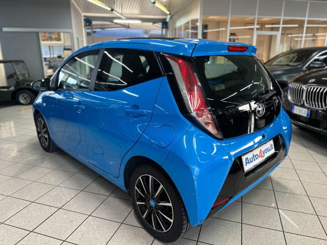 Toyota Aygo Connect 1.0 VVT-i 72 CV 5p. Cabrio - UNI PROP usato a MONZA