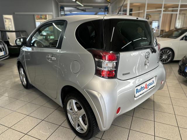 Toyota iQ 1.0 Multidrive - Neopatentato - foto 4 di 4