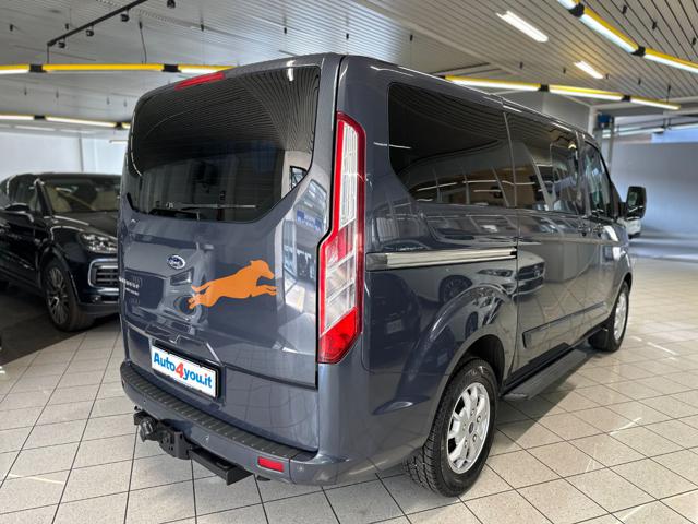 Ford Tourneo Custom 300 2.2 TDCi 155CV PL 9 POSTI - UNICO PROP - foto 3 di 4
