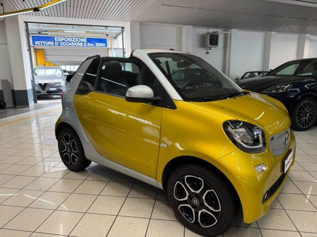smart forTwo 0.9 Turbo Basis Prime Cabrio usato a MONZA