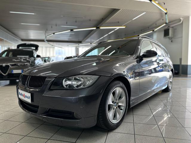 BMW 318 i cat Touring MSport - foto 2 di 29