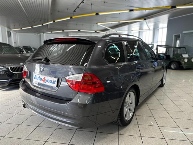 BMW 318 i cat Touring MSport - foto 3 di 29