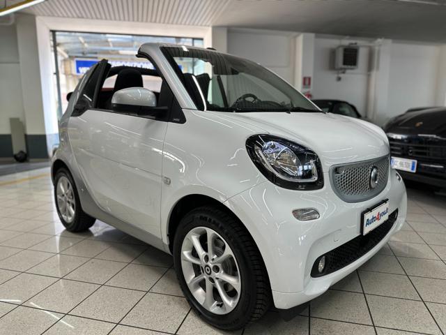 smart forTwo 70 1.0 twinamic cabrio Passion - Smart Service, del 2019, 36.605 km, in vendita a Monza (MB)