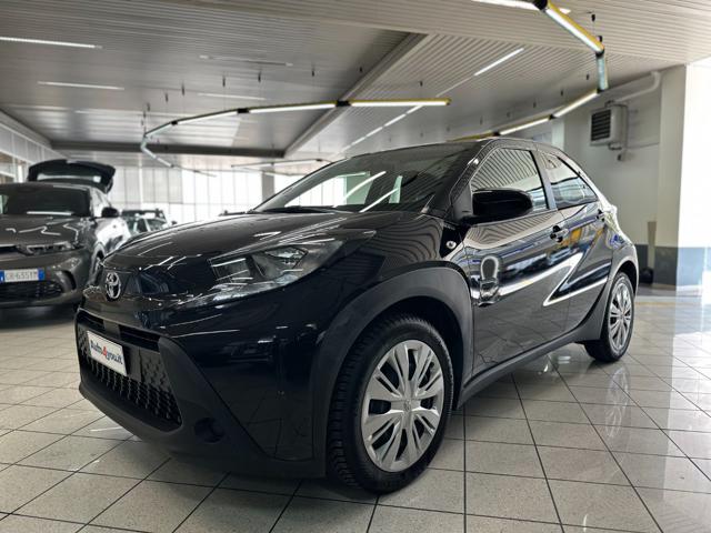 Toyota Aygo X 1.0 VVT-i 72 CV 5 porte S-CVT Play - PARI AL NUOVO - foto 2 di 29