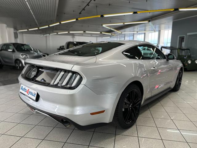 Ford Mustang Fastback 2.3 EcoBoost aut. - foto 3 di 4