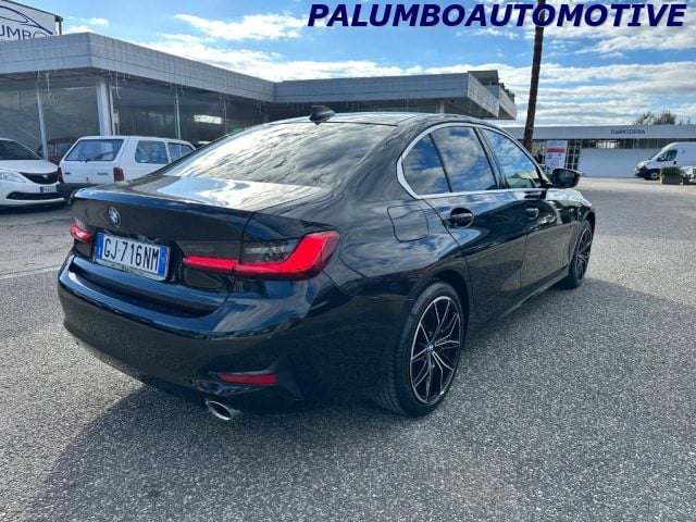 BMW 320 d xDrive - foto 4 di 4
