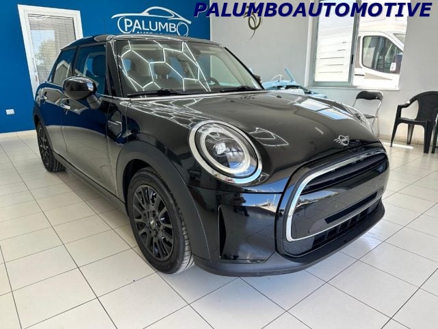 MINI Cooper 1.5 One Business 5 porte - foto 3 di 4