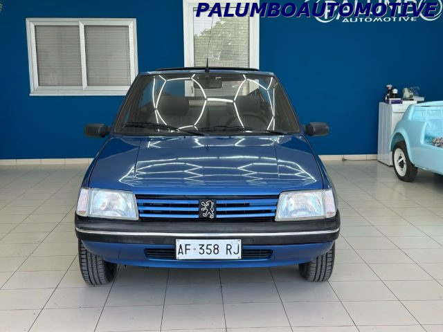 Peugeot 205 1.1i cat Cabriolet CJ - foto 2 di 10