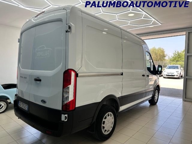 Ford Transit 350 2.0TDCi EcoBlue 170CV Furgone Trend - foto 4 di 10
