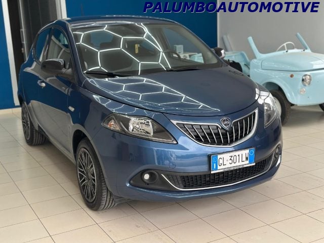 Lancia Ypsilon 1.0 FireFly 5 porte S&S Hybrid Gold - foto 3 di 4