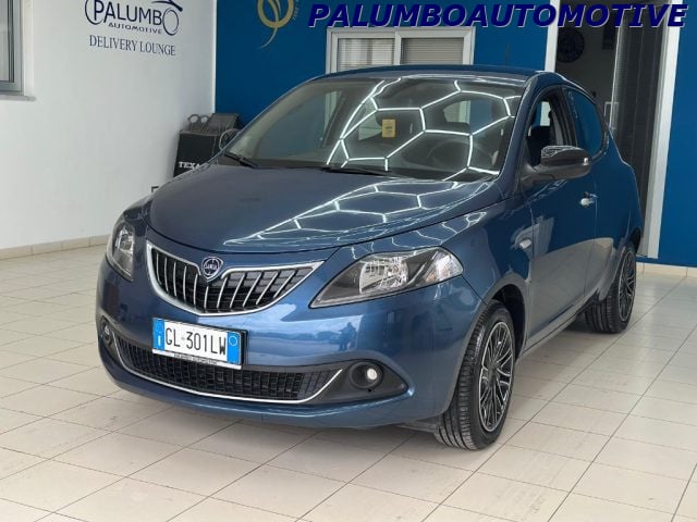Lancia Ypsilon 1.0 FireFly 5 porte S&S Hybrid Gold, del 2022, 39.199 km, in vendita a Pignataro Maggiore (CE)