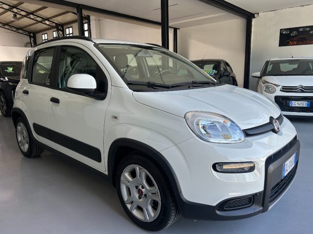 Fiat Panda 1.0 FireFly S&S Hybrid City Life - foto 3 di 4