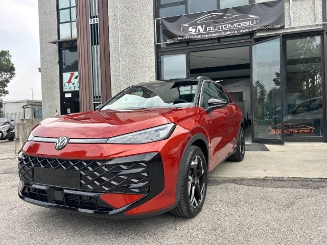 Volkswagen T-Roc 1.5 eTSI ACT 150 CV DSG R-Line, del 2026, 10 km, in vendita a Trofarello (TO)