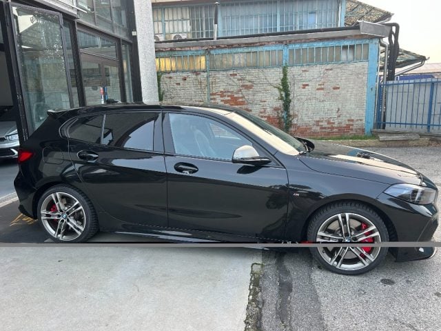 BMW M135 i xDrive - foto 4 di 4