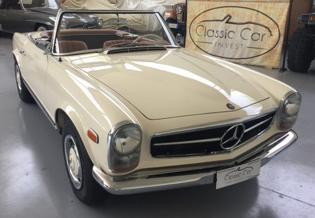 Mercedes-Benz SL 230 230SL PAGODA RESTAURO TOTALE d'epoca a MEDESANO