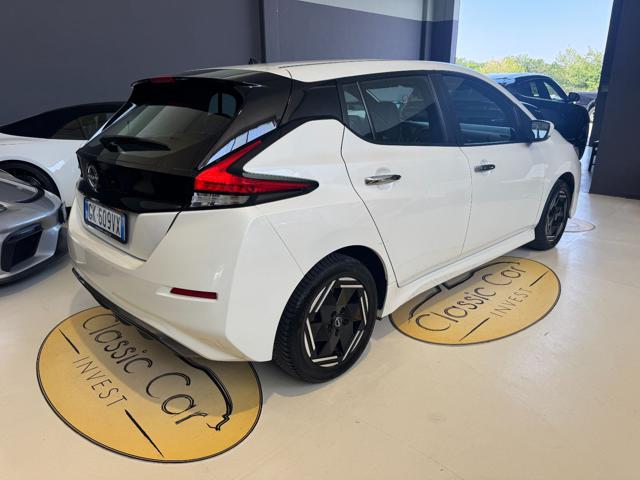 Nissan Leaf Acenta 40 kWh / TELECAMERA / CERCHI 16'' - foto 4 di 4