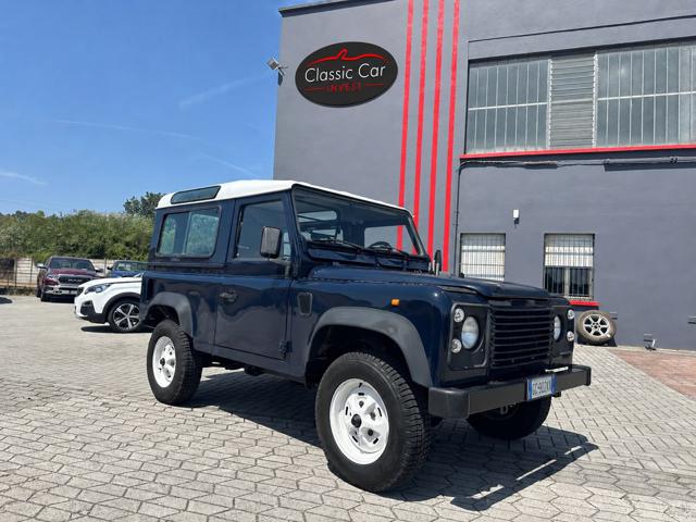 Land Rover Defender 90 diesel Hard-top usato a MEDESANO