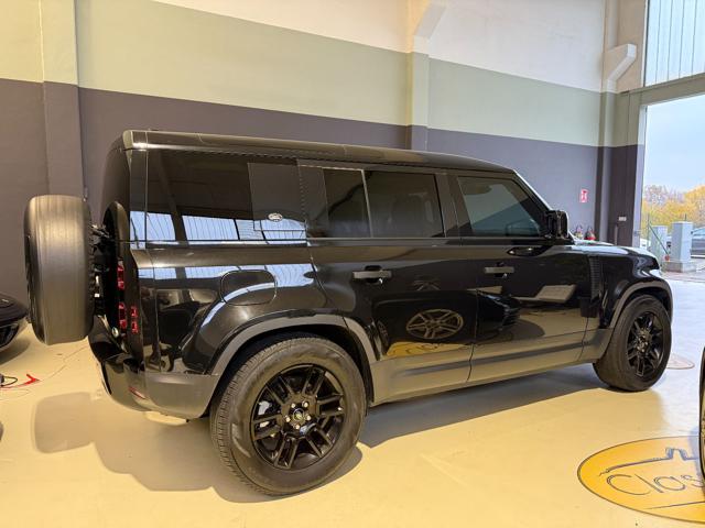 Land Rover Defender 110 2.0 SD4 200 CV AWD TETTO PANORAMA - AIRMATIC - foto 4 di 4