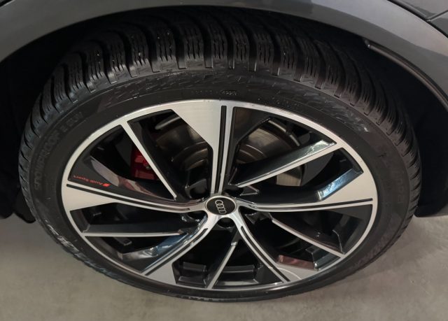 Audi SQ5 TDI quattro tiptronic sport attitude, del 2023, 103.141 km, in vendita a Castellammare Di Stabia (NA)