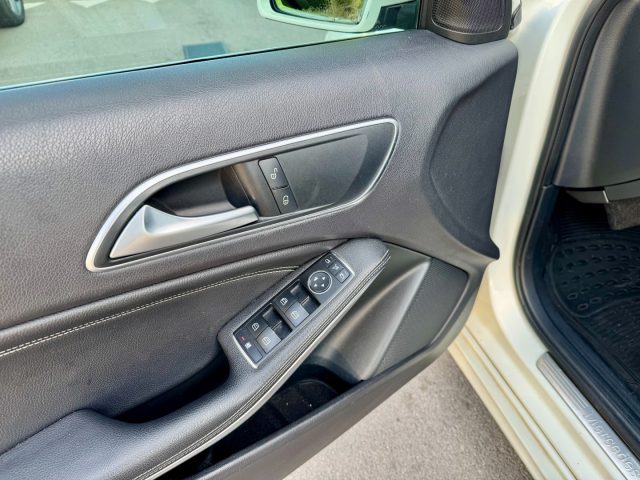 Mercedes-Benz A 180 d Automatic Sport usato a CASTELLAMMARE DI STABIA