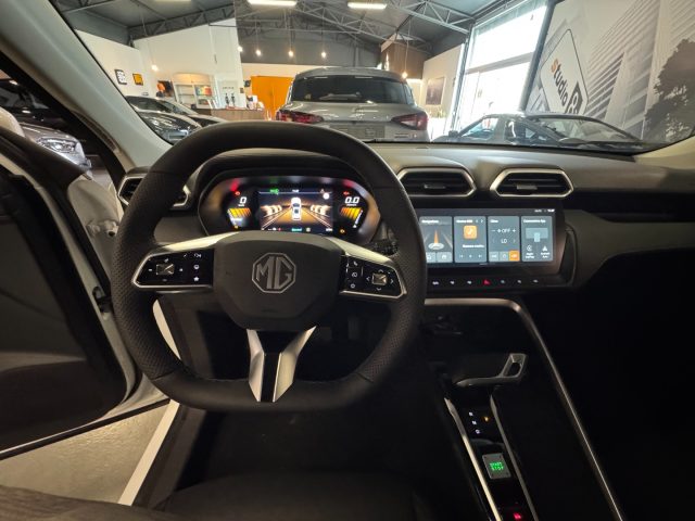MG ZS Hybrid+ Luxury nuovo a CASTELLAMMARE DI STABIA