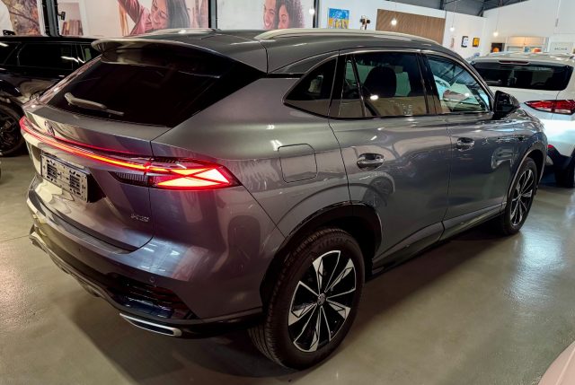 MG HS HEV Luxury - foto 4 di 4