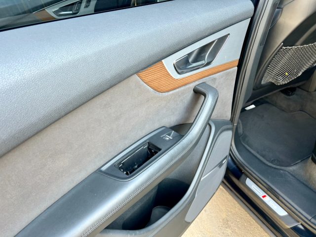 Audi Q7 3.0 TDI 272 CV quattro tiptronic Business Plus, del 2015, 162.926 km, in vendita a Castellammare Di Stabia (NA)