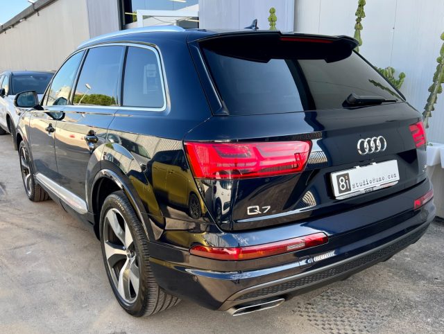 Audi Q7 3.0 TDI 272 CV quattro tiptronic Business Plus usato a CASTELLAMMARE DI STABIA
