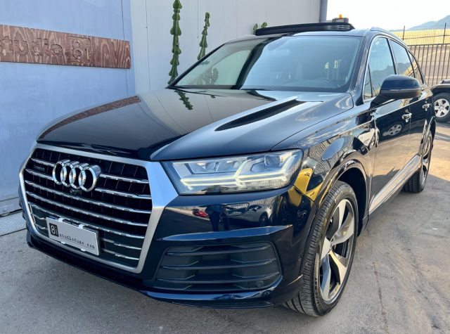 Audi Q7 3.0 TDI 272 CV quattro tiptronic Business Plus usato a CASTELLAMMARE DI STABIA