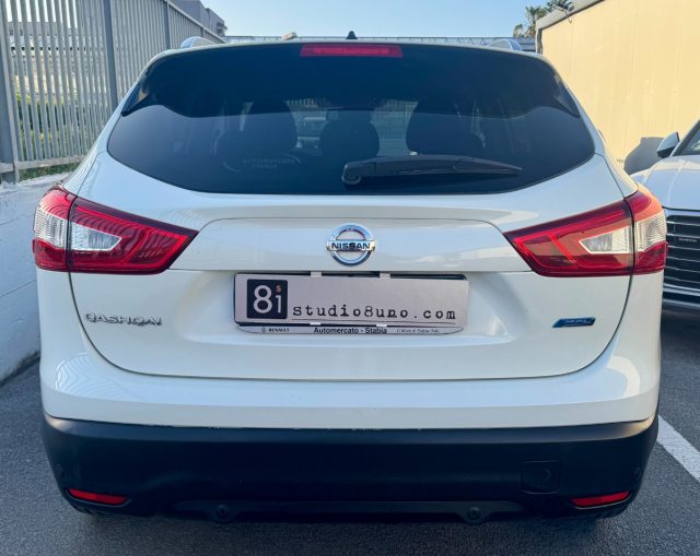 Nissan Qashqai 1.5 dCi 360 - foto 3 di 4
