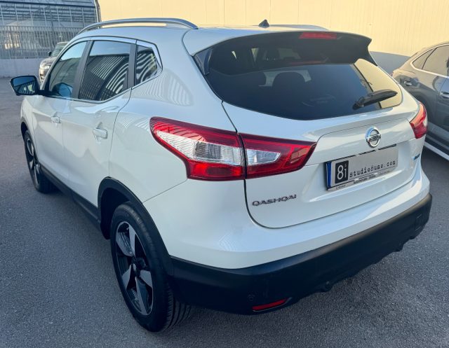 Nissan Qashqai 1.5 dCi 360 - foto 2 di 4