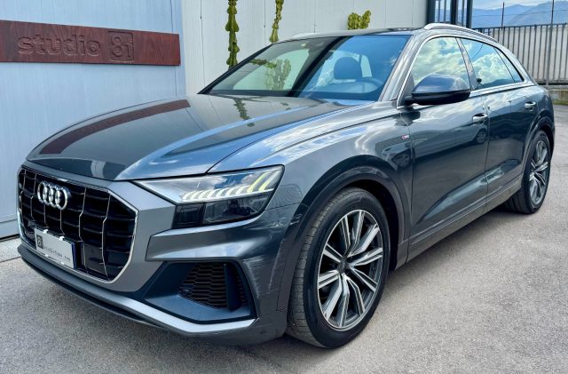 Audi Q8 50 TDI 286 CV quattro tiptronic Sport usato a CASTELLAMMARE DI STABIA